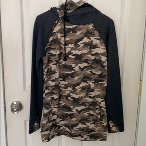 Double hooded Camo sweatshirt